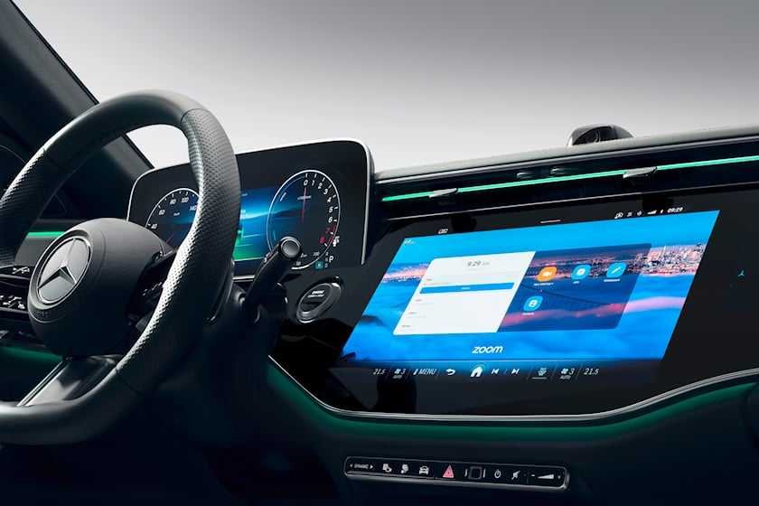 Mercedes-Benz E-Class 2024